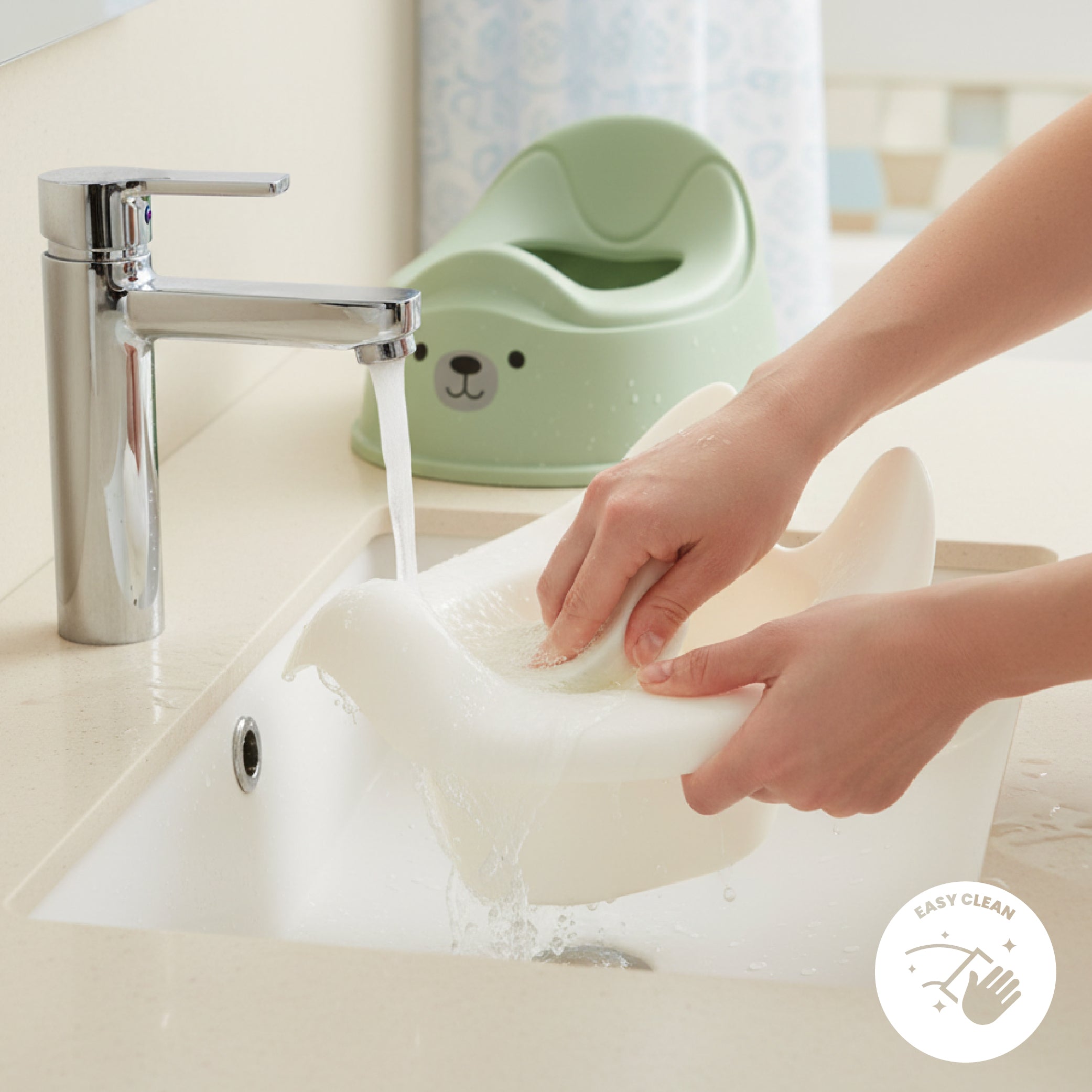 Nocnik dla dzieci antypoślizgowy z wyjmowanym wkładem Stabilny NAKLEJKI Miś zielony biały Sun Baby