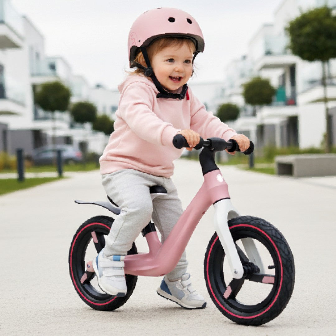 Lekki rowerek biegowy dla dzieci SPORT nylonowy 2,5 kg Błotnik koła pompowane od 2 lat różowy