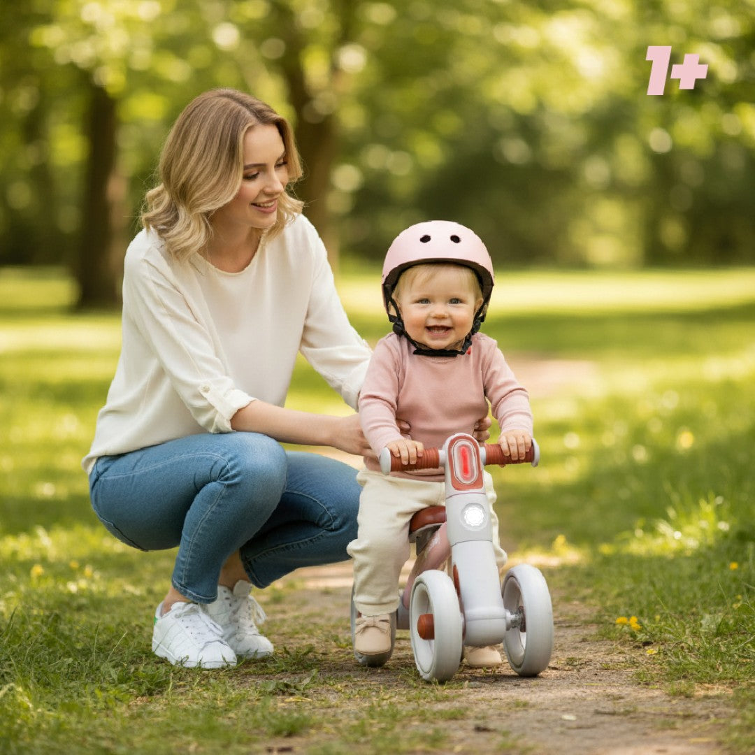 Lekki Rowerek biegowy 4 koła Biegówka Jeździk dla dzieci 2,3 kg LED Zoomi różowy