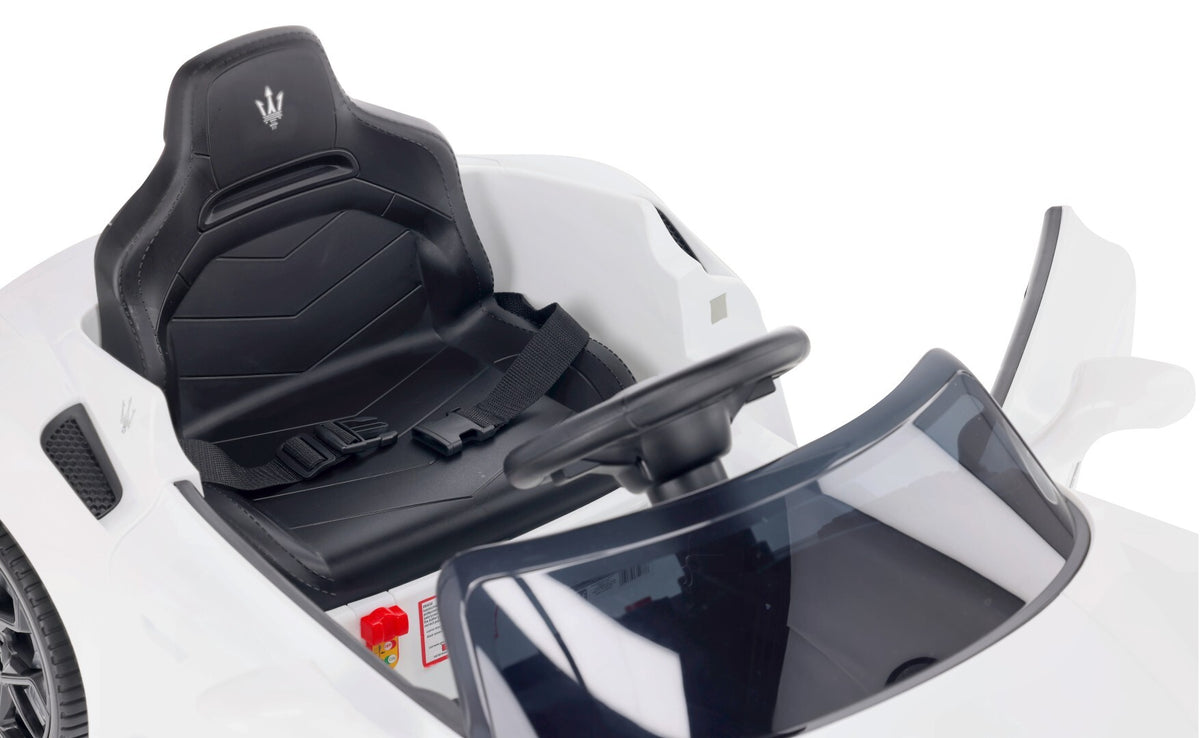 Auto na akumulator Samochód Jeździk Maserati GT Cabrio Pilot biały