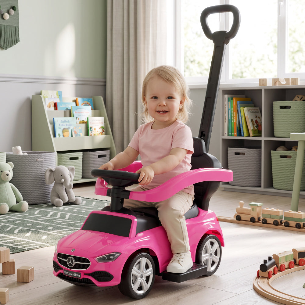 Sun Baby jeździk Mercedes C-Class z popychaczem, barierką i podnóżkami, koła PU, siedzisko ze skóry PU, różowy