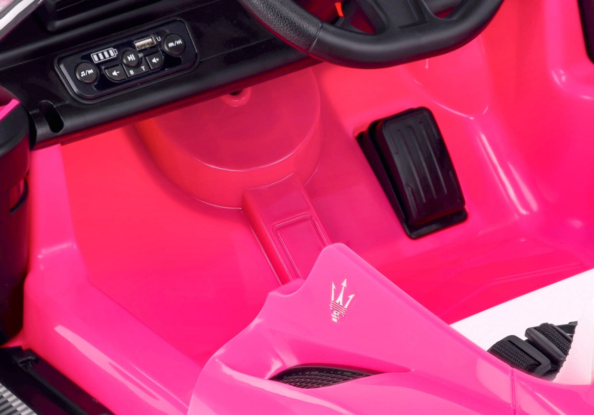 Sun Baby auto na akumulator dla dzieci Maserati GT Cabrio 12V, pilot, LED, MP3/USB/Bluetooth, różowy II gatunek