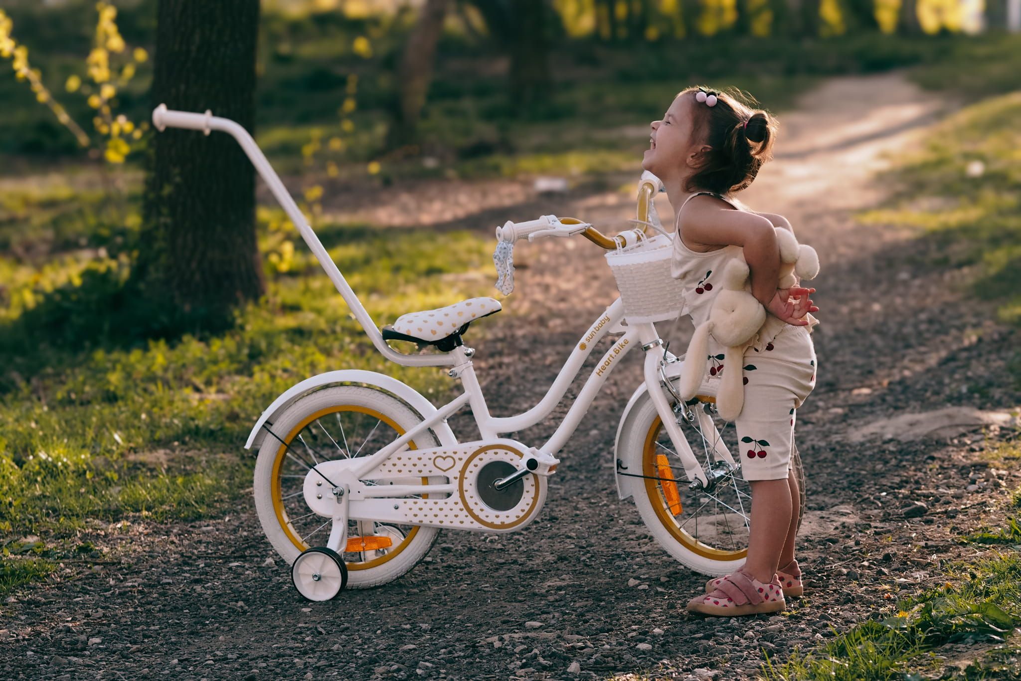 Pchacz Prowadnik do roweru Kij Rączka Uchwyt do nauki jazdy na rowerze szary Sun Baby