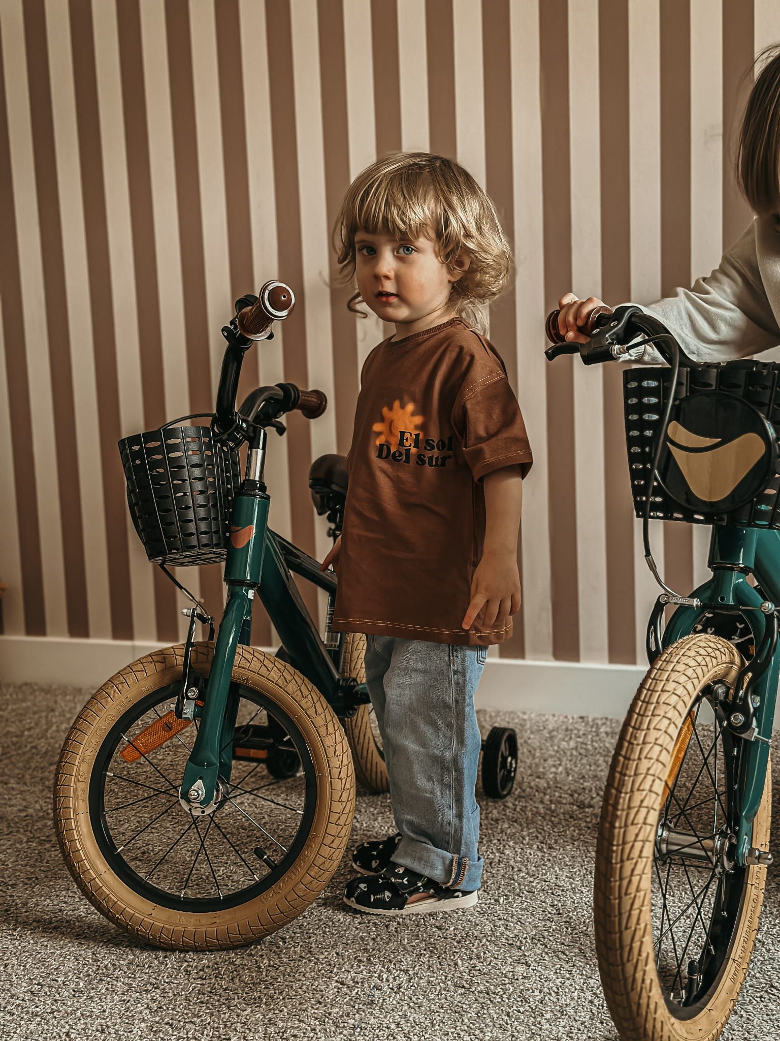 Koszyk rowerowy dla dzieci na rower plastikowy czarny Sun Baby
