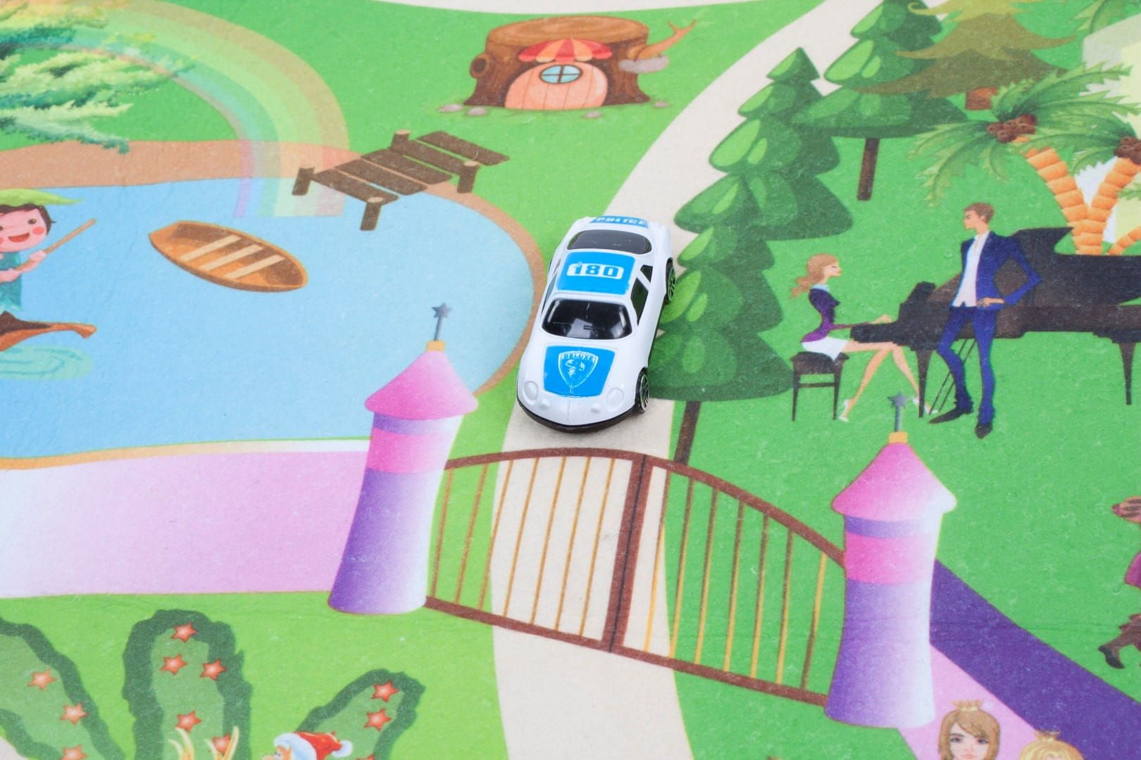 Mata na podłogę dla dziecka Castle z autkami 120x80 cm Castle z autkami 120x80 cm Sun Baby